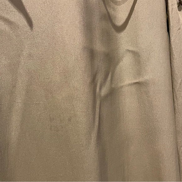 VINCE V-neck Belted Sleeveless Drape Dress - Picture 4 of 6